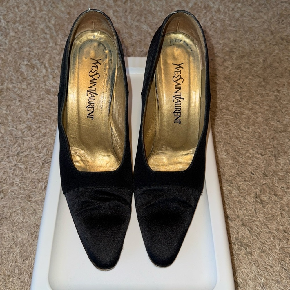Vintage Ysl satin pumps